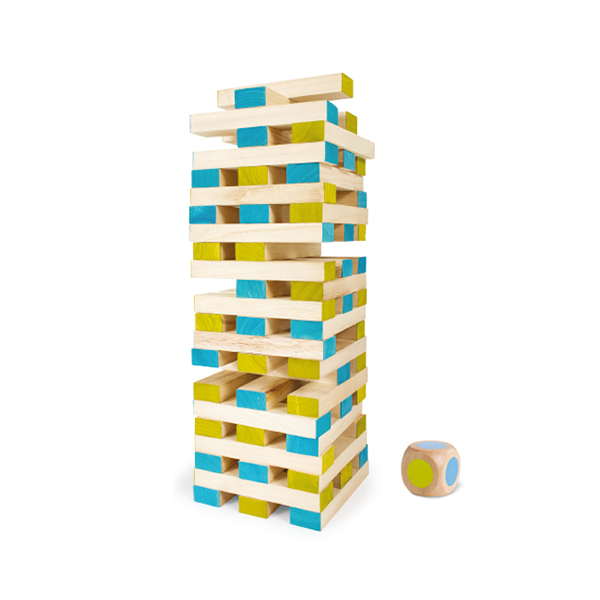 Torre gigante de madera